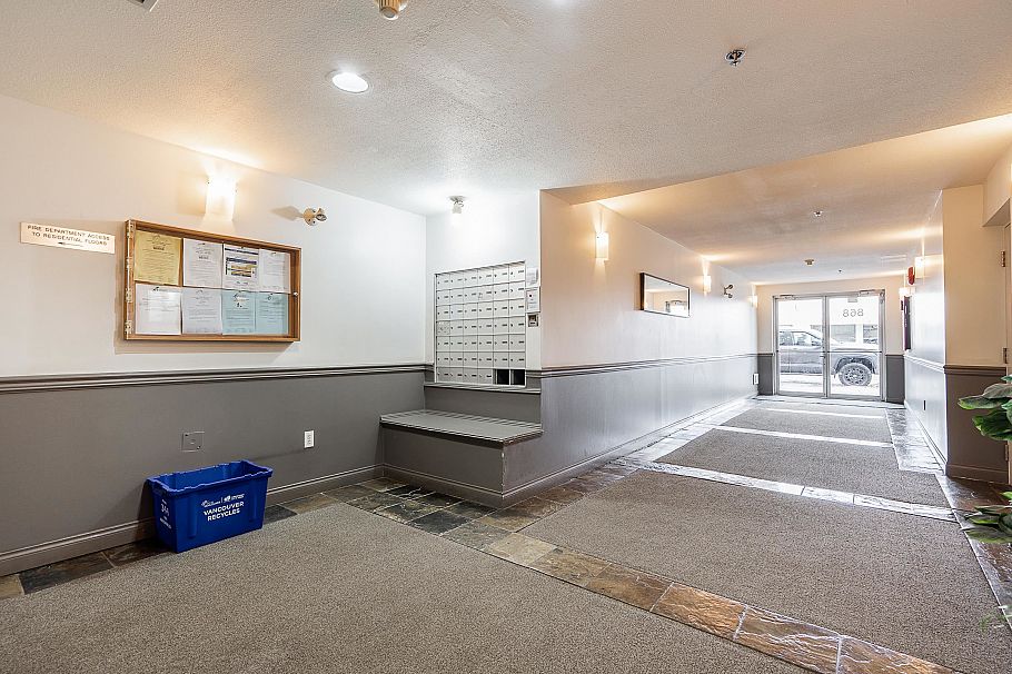 212 868 Kingsway Vancouver, BC - 21