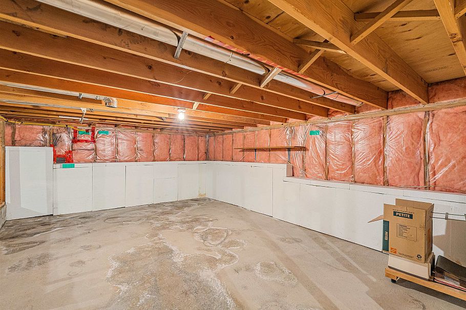 2310 Magnussen Place North Vancouver, BC - 25