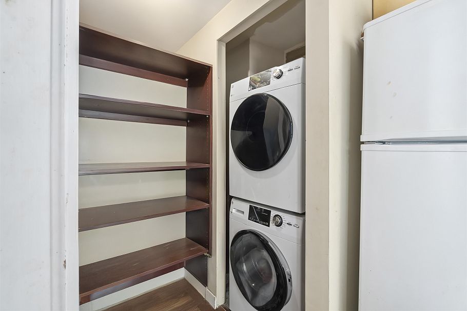 1106 1200 W Georgia Street Vancouver, BC - 18