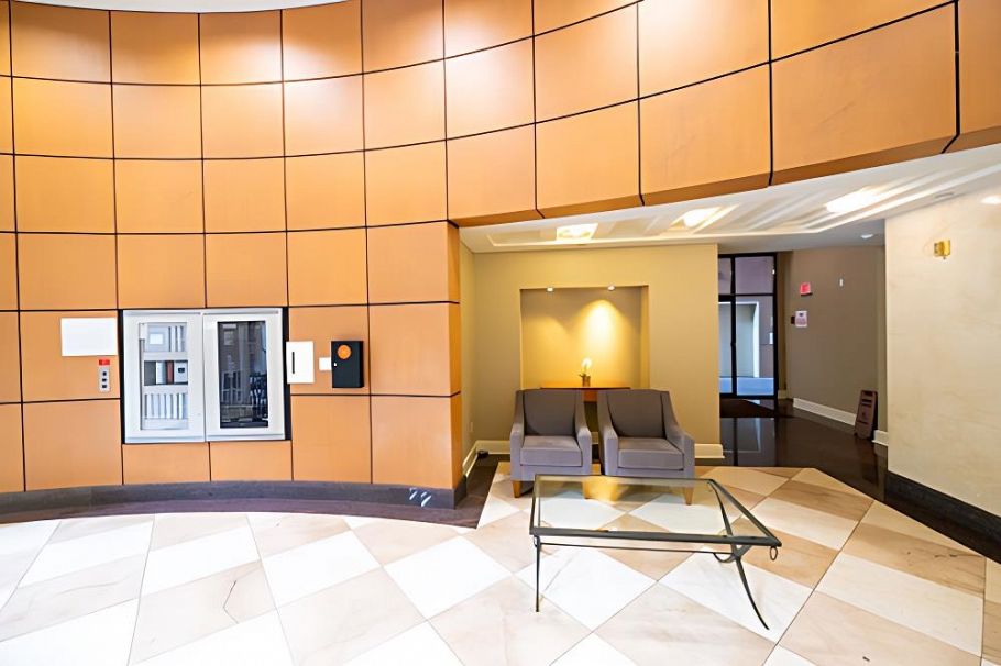 2603 1189 Howe Street Vancouver, BC - 3