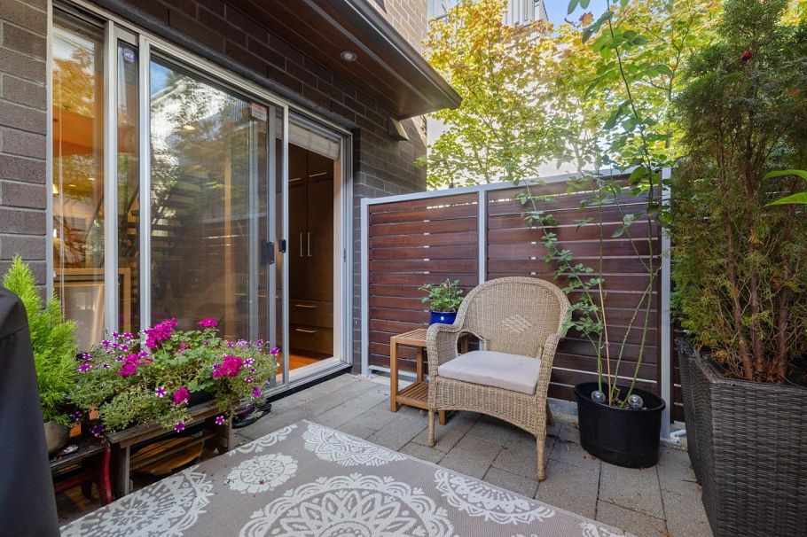 2168 W 8th Avenue Vancouver, BC - 11