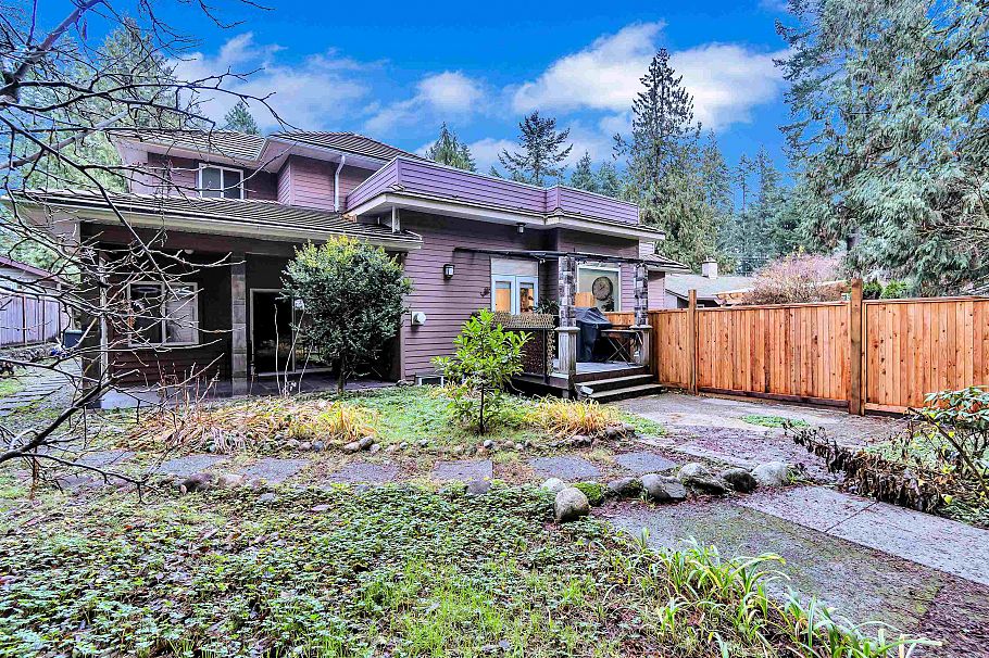 1219 Arborlynn Drive North Vancouver, BC - 37