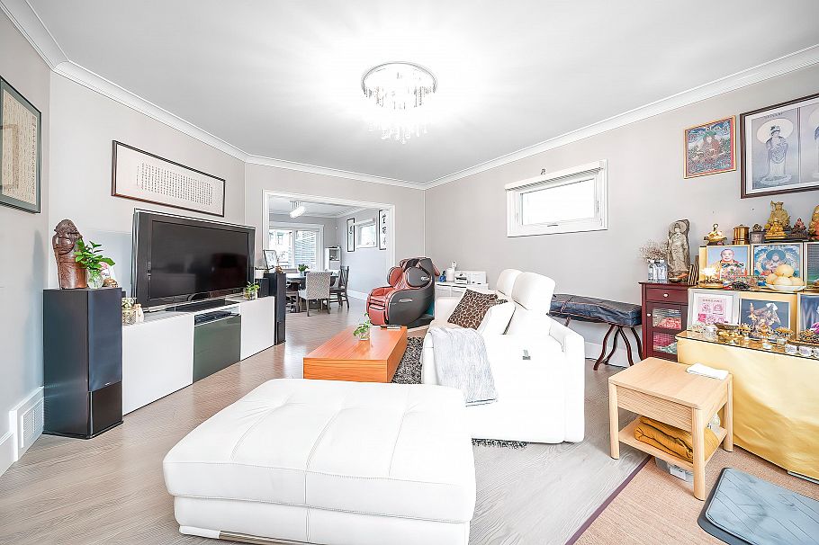 2779 W 13th Avenue Vancouver, BC - 6