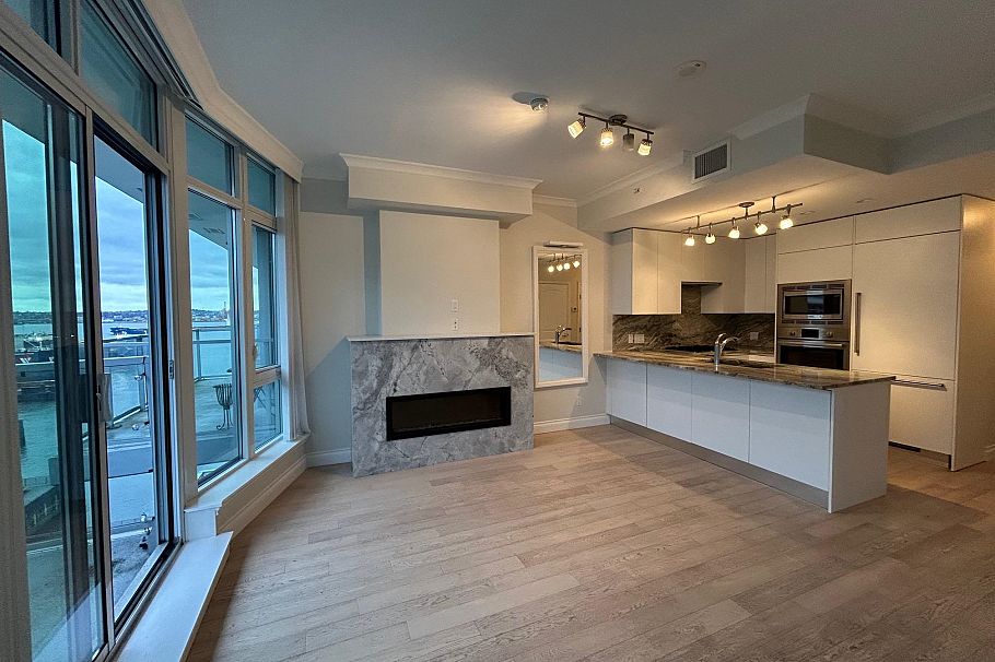 901 175 Victory Ship Way North Vancouver, BC - 4