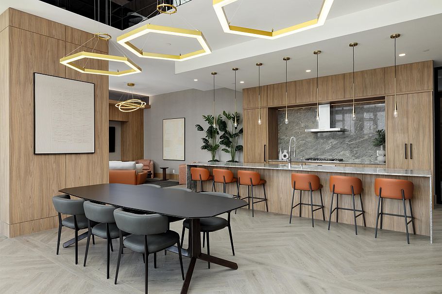 4306 4168 Lougheed Highway Burnaby, BC - 9