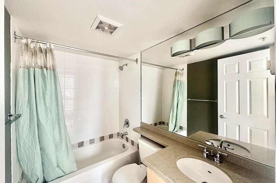 302 1420 W GEORGIA STREET, Vancouver BC V6G 3K4 Vancouver, BC - 11