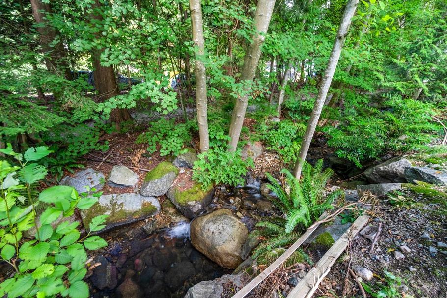 5655 White Pine Lane North Vancouver, BC - 38