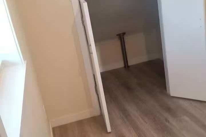 53XX GLADSTONE ST VANCOUVER, Vancouver BC V5P 4C5 Vancouver, BC - 5