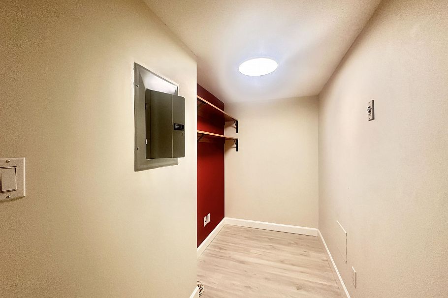 302 1420 W GEORGIA STREET, Vancouver BC V6G 3K4 Vancouver, BC - 12