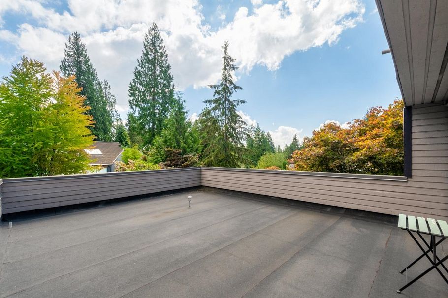 5655 White Pine Lane North Vancouver, BC - 23
