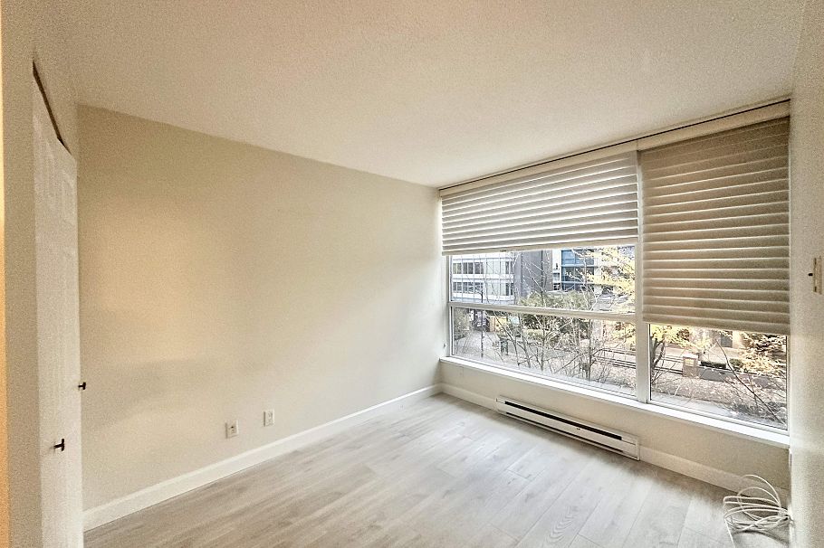 302 1420 W GEORGIA STREET, Vancouver BC V6G 3K4 Vancouver, BC - 14