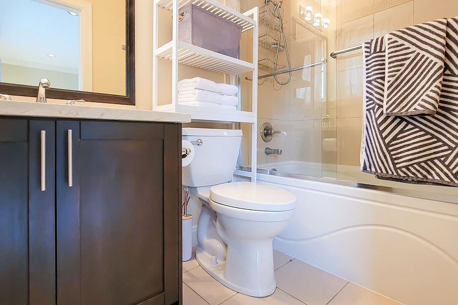 203 E 18th Street North Vancouver, BC - 14