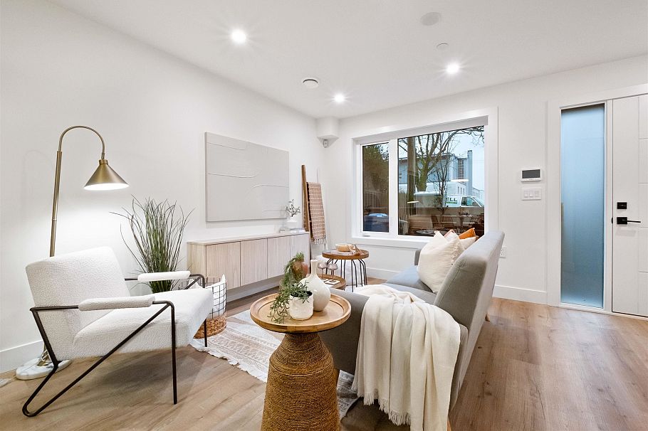 1 2667 E Pender Street Vancouver, BC - 6