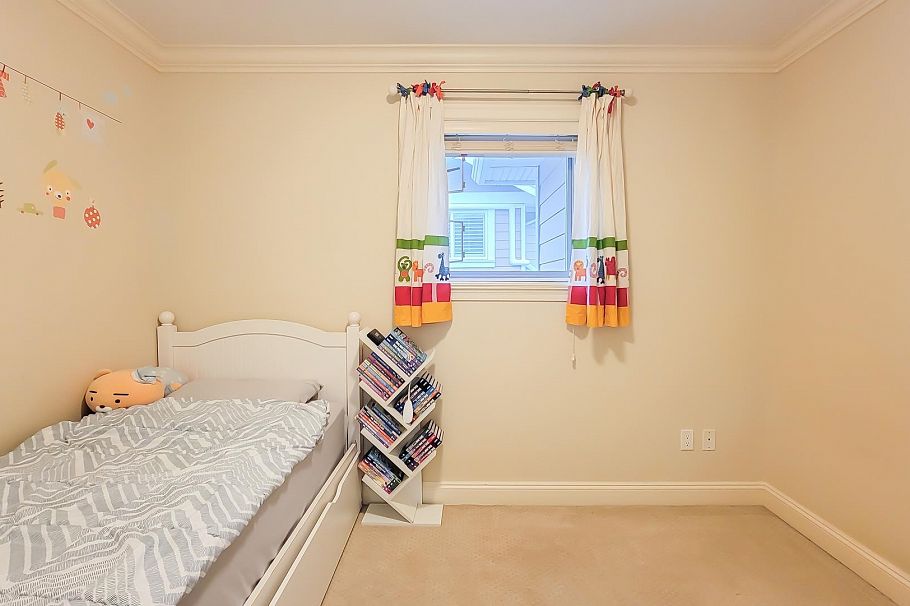 203 E 18th Street North Vancouver, BC - 15