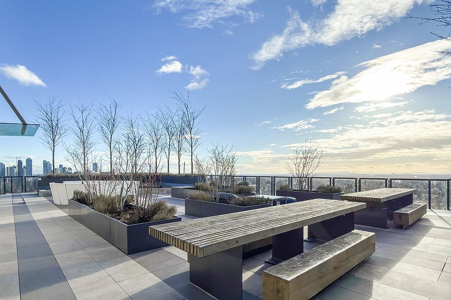 702 5058 Joyce Street Vancouver, BC - 16