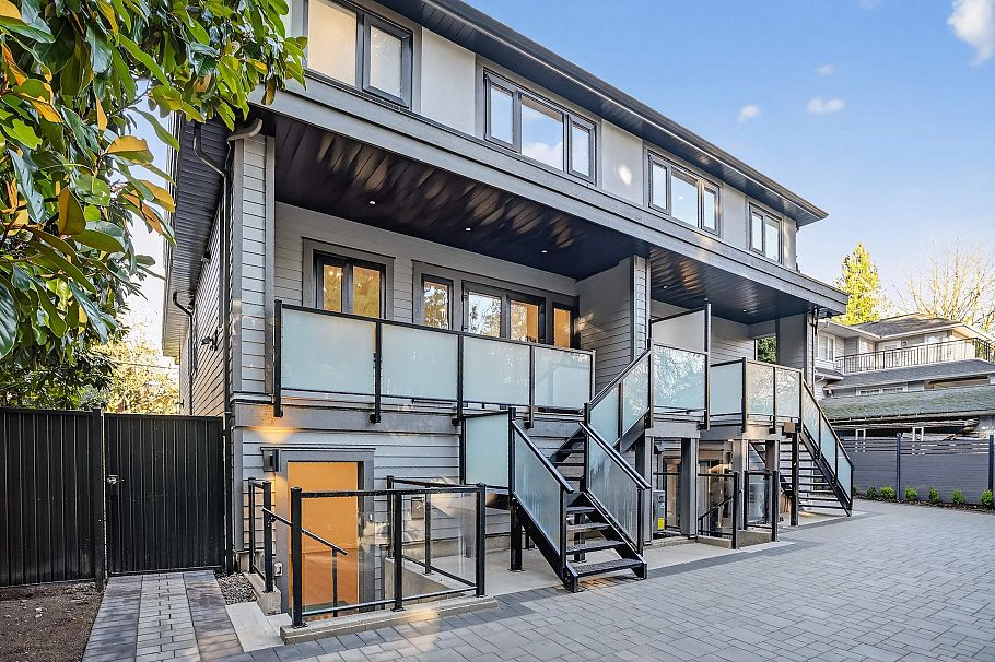 3546 W 35th Avenue Vancouver, BC - 28