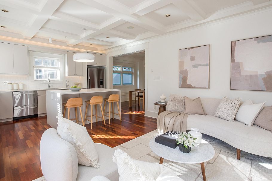 3242 W 3rd Avenue Vancouver, BC - 13