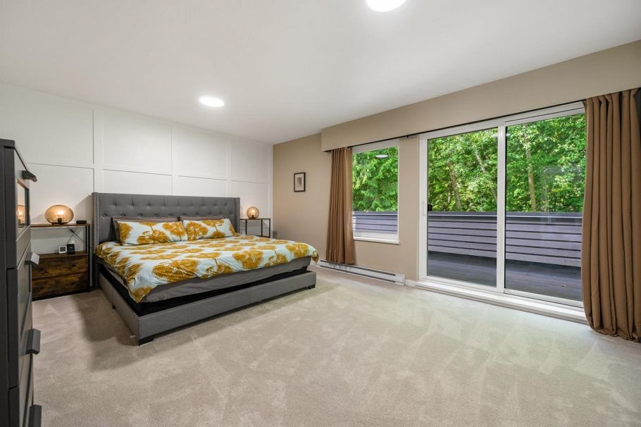 5655 White Pine Lane North Vancouver, BC - 25