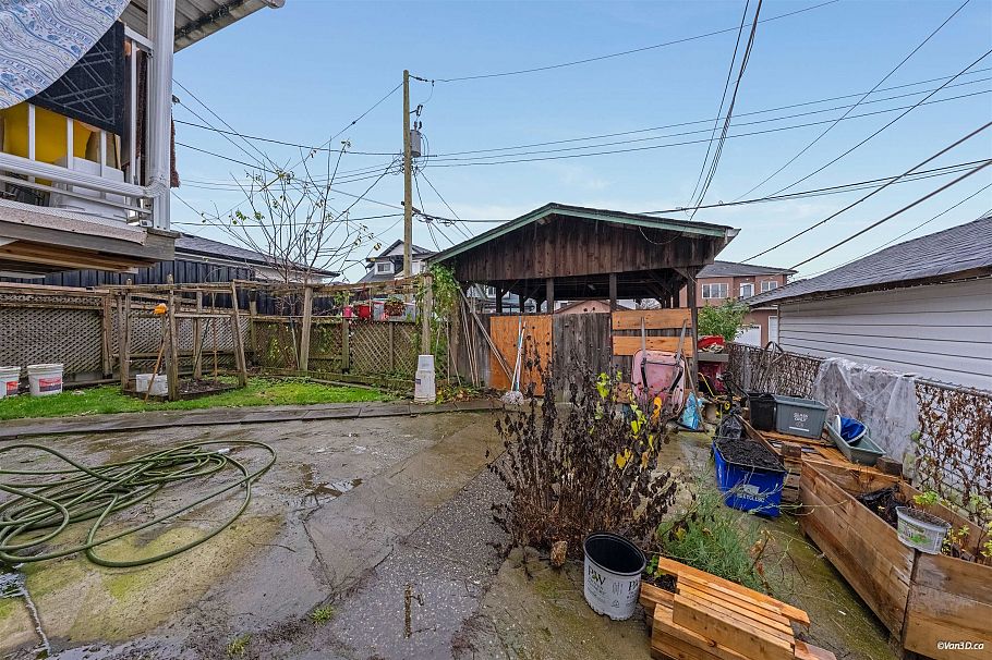 3342 Adanac Street Vancouver, BC - 16