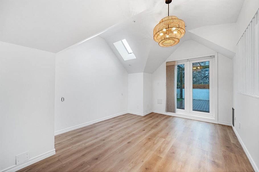 1407 Pendrell Street Vancouver, BC - 9