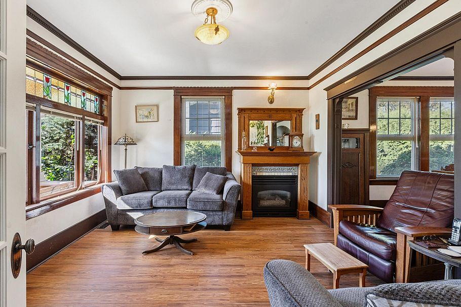 234 W Windsor Road North Vancouver, BC - 7