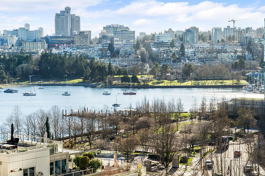 1204 1323 Homer Street Vancouver, BC - 2