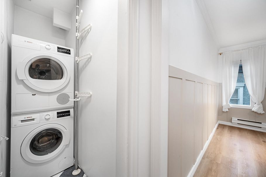 1407 Pendrell Street Vancouver, BC - 23