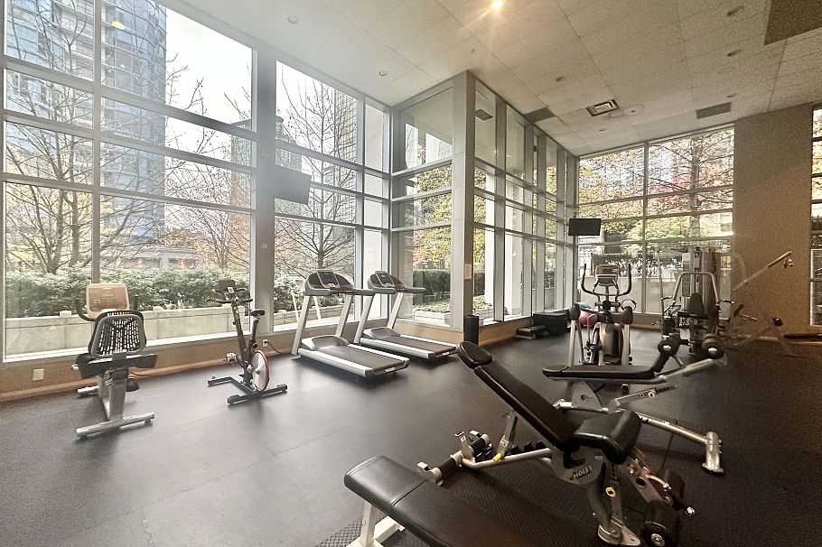 302 1420 W GEORGIA STREET, Vancouver BC V6G 3K4 Vancouver, BC - 16