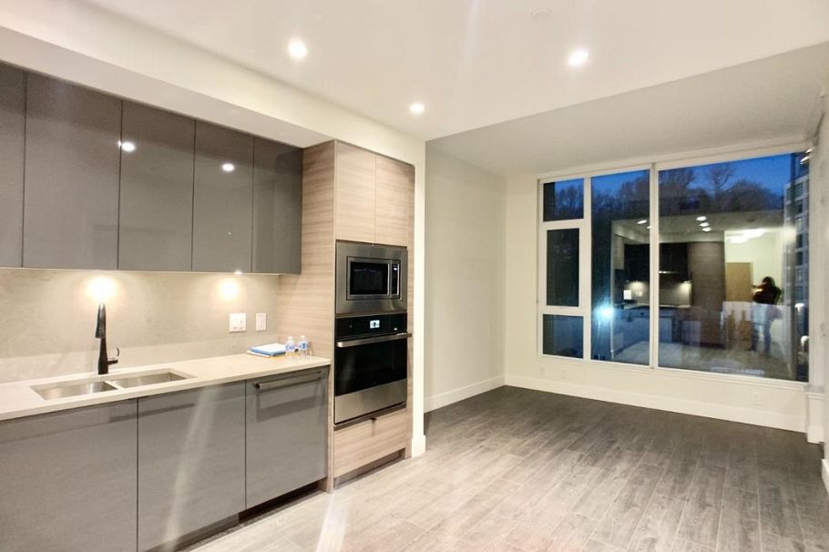 418 3438 SAWMILL CRESCENT, Vancouver BC V5S 0E3 Vancouver, BC - 3