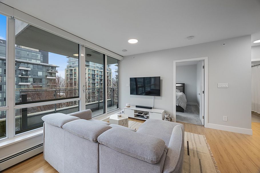 1209 159 W 2nd Avenue Vancouver, BC - 2