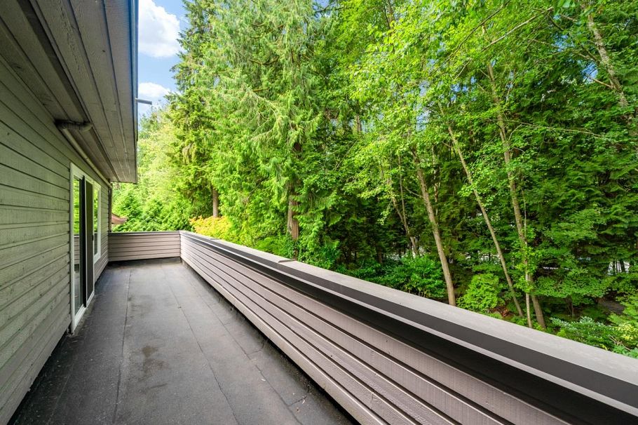 5655 White Pine Lane North Vancouver, BC - 24