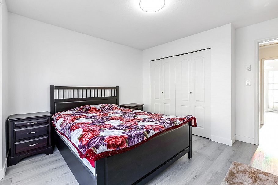 10 838 Tobruck Avenue North Vancouver, BC - 16