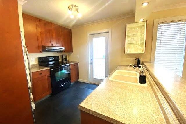  North Vancouver, BC - 6