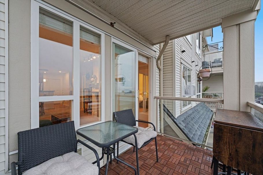 308 333 E 1st Street North Vancouver, BC - 20