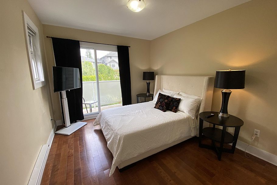  North Vancouver, BC - 15