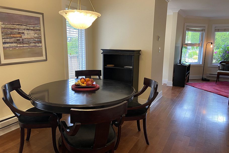  North Vancouver, BC - 4