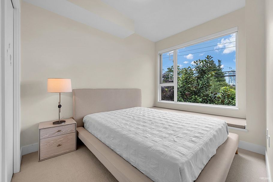 6098 Oak Street Vancouver, BC - 20