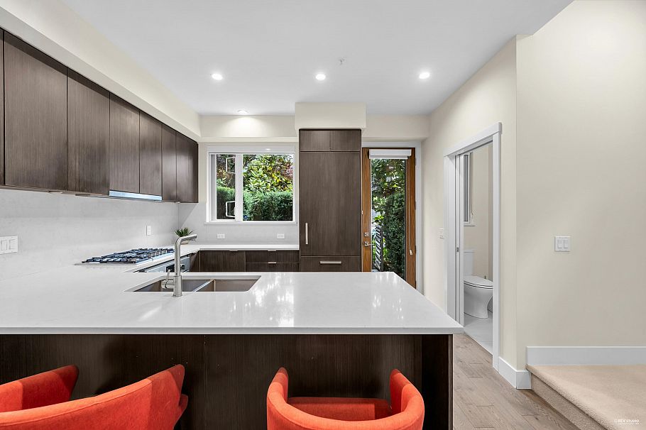 6098 Oak Street Vancouver, BC - 17