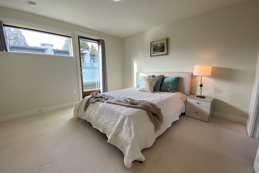 6098 Oak Street Vancouver, BC - 25