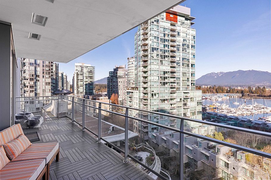 901 1409 W Pender Street Vancouver, BC - 37