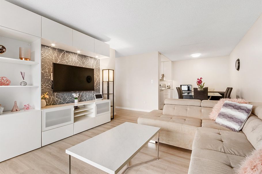 324 4373 Halifax Street Burnaby, BC - 1