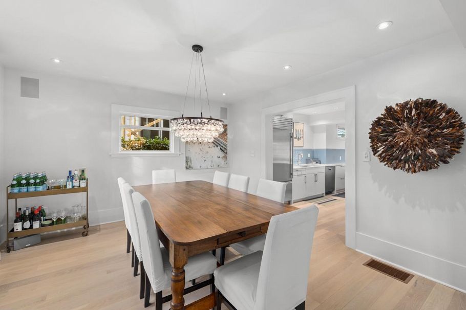 3881 W 14th Avenue Vancouver, BC - 7