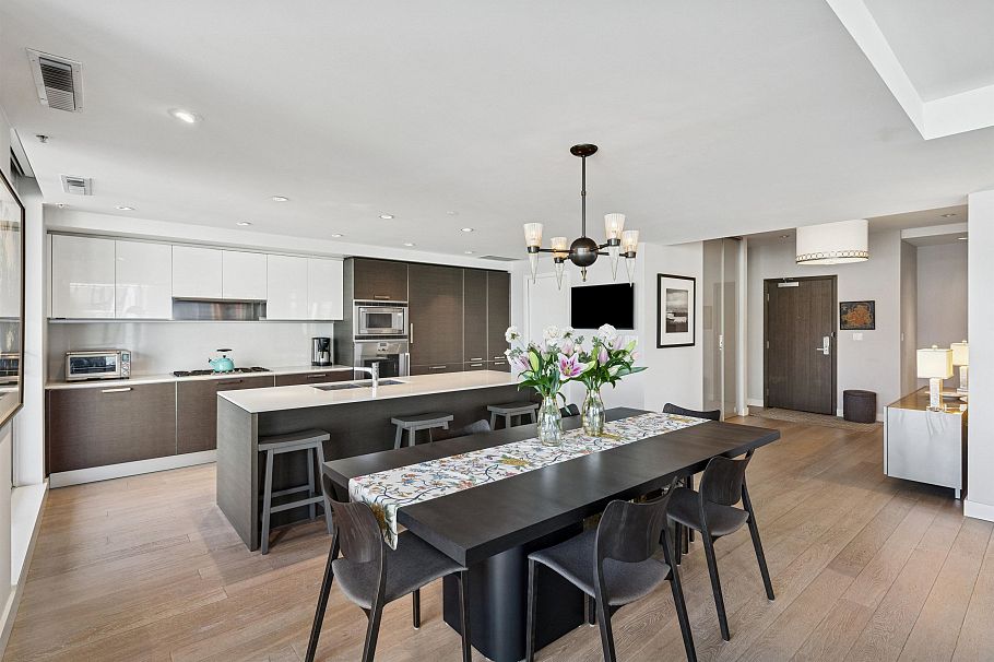 901 1409 W Pender Street Vancouver, BC - 11