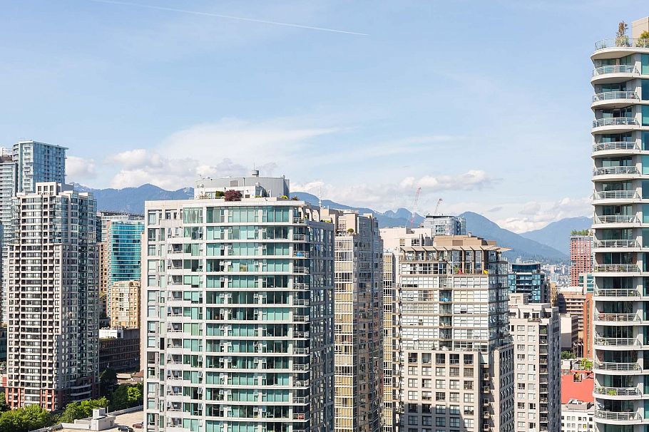 2907 193 Aquarius Mews Vancouver, BC - 30