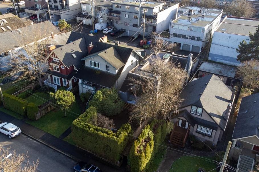 3450 W 8th Avenue Vancouver, BC - 30