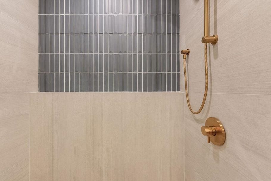 2540 Grant Street Vancouver, BC - 18