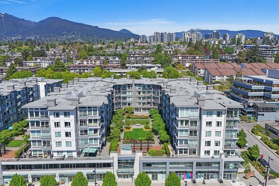 229 255 W 1st Street North Vancouver, BC - 33