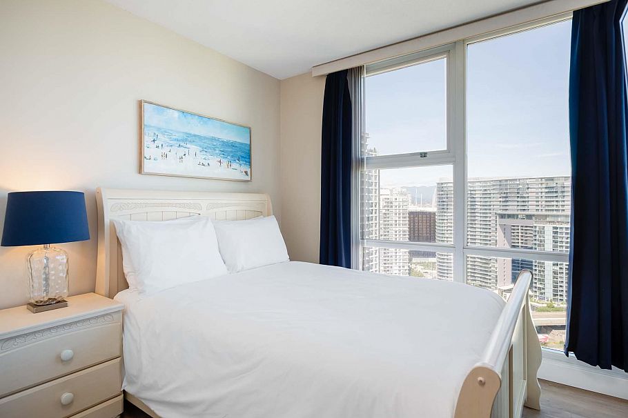 2907 193 Aquarius Mews Vancouver, BC - 22