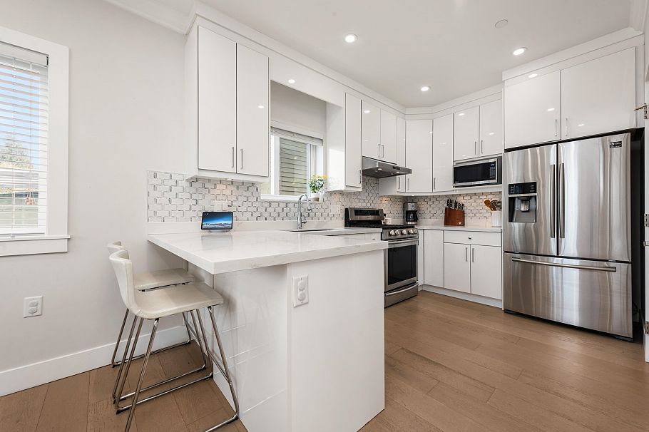 2876 Clark Drive Vancouver, BC - 3