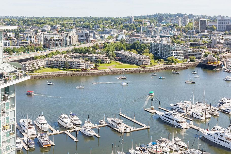 2907 193 Aquarius Mews Vancouver, BC - 12